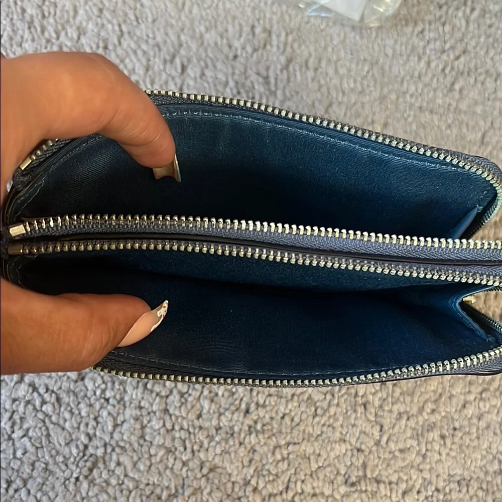 Coach Slate Leather Wristlet •EUC - Picture 5 of 6